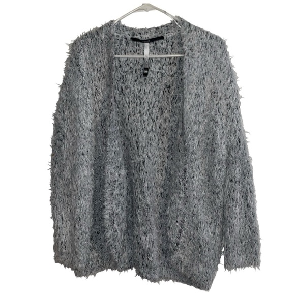 🌹KENSIE FUZZY SWEATER - Picture 1 of 5